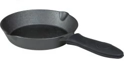 Blackwell Siliconen Handvat - Voor Gietijzeren Pannen -Buiten Kamperen 1200x716 2